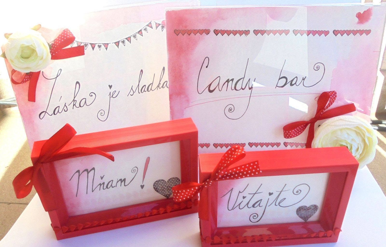 Kartičky Candy bar, Mňam a Vitajte v červených rámikoch